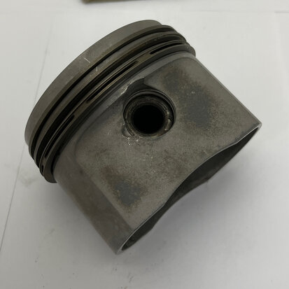Ducati PISTON - 066047405 pantah 500 SL piston mahle complete 74mm