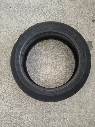 Pirelli tire 83978100 190/55 ZR17 Diablo corsa II