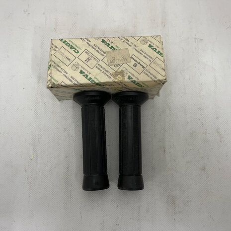 HANDGRIPS PAIR  - 067554800