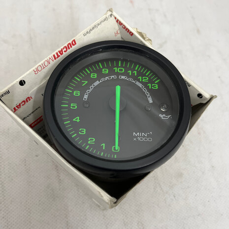 TACHOMETER - 40240061B