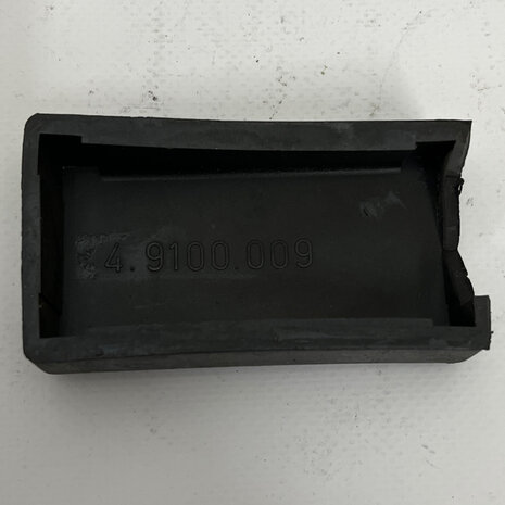 OIL RADIATOR BUFFER - 037093135