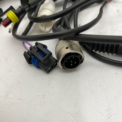 INJECTION WIRING - 51011111B