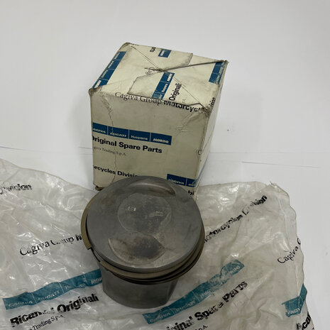 Ducati PISTON - 066047405 pantah 500 SL piston mahle complete 74mm